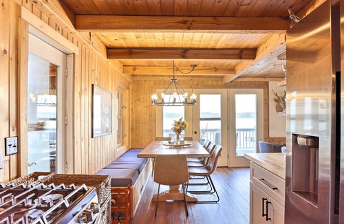 Glen Arbor Cottage | Updated Glen Arbor Cottage on Lake: Dock & Mooring