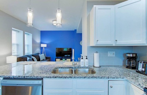 University Circle Apartment | Upscale Little Italy Two Bedroom w/Private Drive