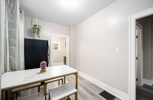 University District Apartment | Urban 1BD 1BA Apartment Near OSU
