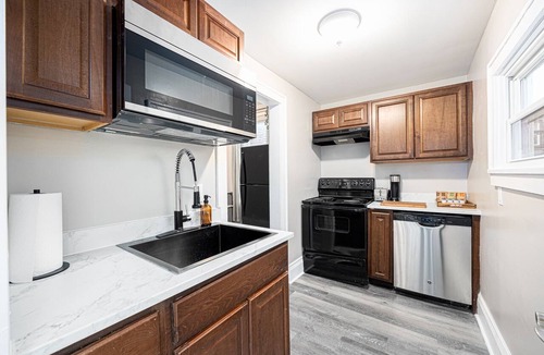 University District Apartment | Urban 1BD 1BA Apartment Near OSU