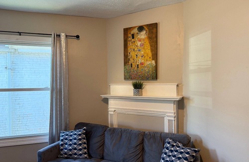 Point Breeze North Apartment | Urban Oasis in Point Breeze 4BR Industrial-Style Apartment