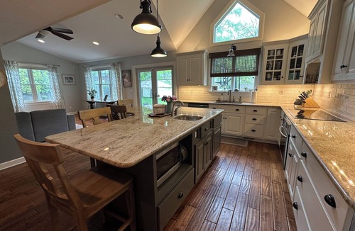 Dark Hollow House | US Open at Oakmont - 6 Bedroom Home 3 blocks from Oakmont Country Club