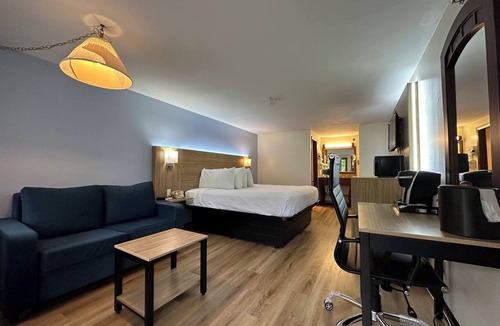 Wells Hotel | USA Inn