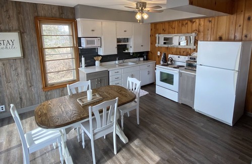 Luck House | Vacation BETTER! Stunning views & access! Pontoon rental avail!