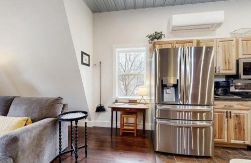 Littleton Apartment | Valley Vista Vacay 2