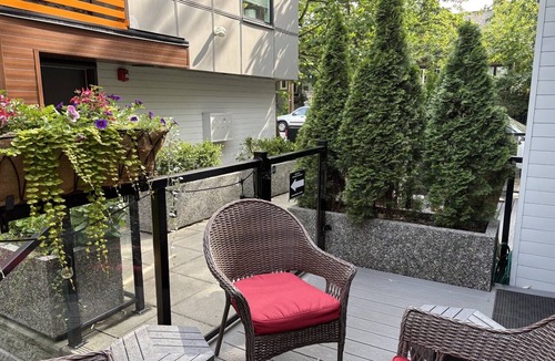 Grandview-Woodland House | Vancouver Townhome 2 blocks from Commercial Drive - Mountains Views and Parking
