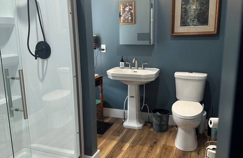 Morris House | Verbena Executive Cottage