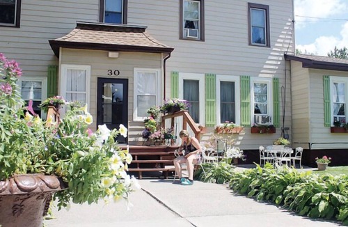 Soudan Bed & Breakfast | Vermilion Park Inn, #7 Spanish Room