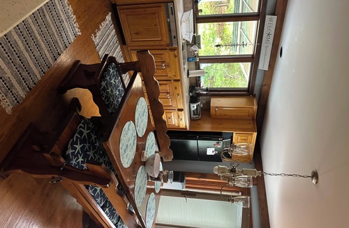 East Dennis House | Very private, Post and beam home