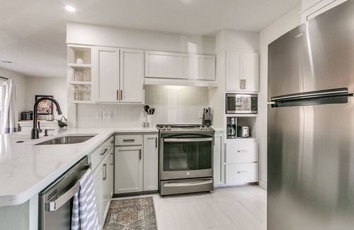 Central Oklahoma City House | Vibrant 3 bed 1.5 bath home that's close to everything in OKC!
