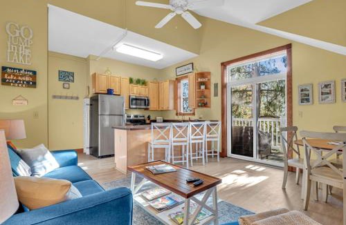 Elkhart Lake Apartment | Victorian Inn Elkhart Lake