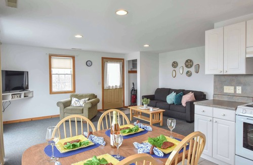 North Truro House | Views of Bay Access to Private Beach!