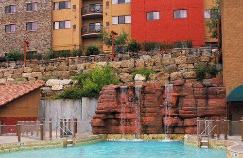 Wisconsin Dells Condo | Villa Loft @ Chula Vista - Sleeps 7 - Waterparks INCLUDED for FREE - Top Floor