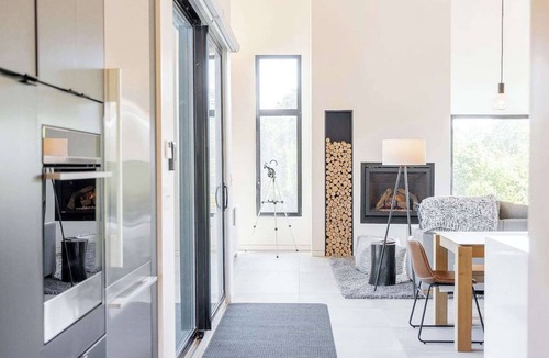 Logan Villa | Villa Prairie at Hugga In the Hills -Sleeps 6