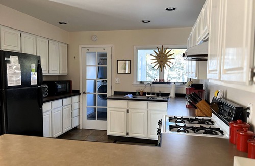 Suttons Bay House | Village home in Suttons Bay. Walk to everything. Air, grill, WIFI