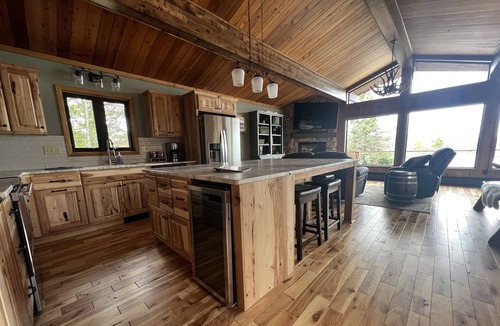 International Falls Cabin | Voyageurs Cabin on Rainy Lake