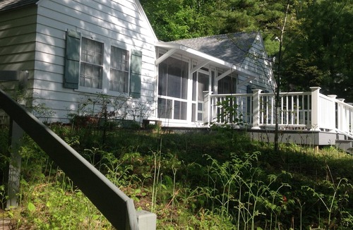 Frankfort Cottage | Vrbo Property