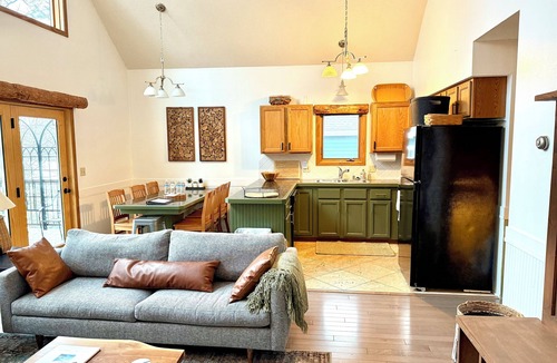 Biwabik Ski Chalet | WALDEN HAUS -Lakefront Chalet- Dog Friendly & Breakfast-Golf-Bike-Hike-Swim-Ski