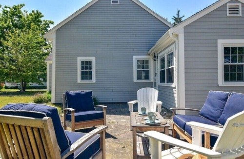 Bass River House | Walk 400 Yards to Windmill Beach!
