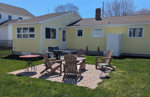 Wells House | Walk or Bike to Moody Beach