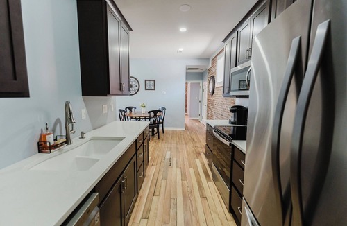 Downtown St. Louis Apartment | Walk to Arch, Stadium & Dome! 2BR/2BA Downtown Gem ready for you and your family