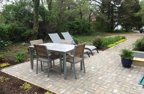 Campground Landing Cottage | Walk to Campground Beach Modern, Well‑Kept Cottage
