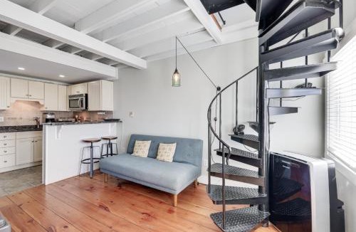 Provincetown House | Walk to Commercial Street! Couples Retreat w/Deck