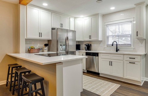 Frankfort House | Walk to Downtown Frankfort: Patio, Firepit & More!