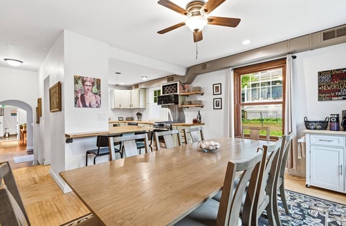 Sturgeon Bay House | Walk to Downtown Sturgeon Bay! Large Home + Yard