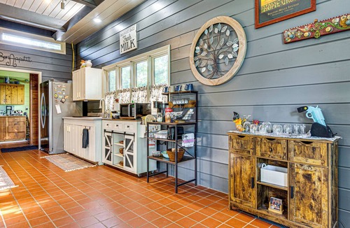 Rockville House | Walk to Dtwn Rockville! Prairie-Inspired Retreat