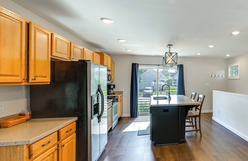 South Bend House | Walk to Dtwn South Bend! Charming Guest House