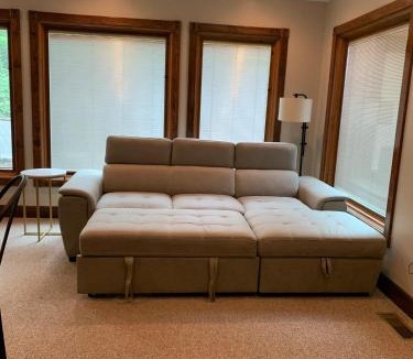 Manhattan House | Walk to K-State, Sleeps 12, Pool Table, Hot Tub