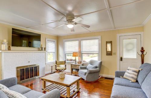 Huron House | Walk to Private Beach: Lake Erie Retreat w/Yard!