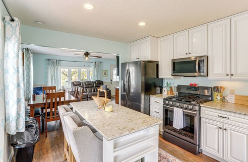 Bay View House | Walk to Sandusky Bay: Home w/Hot Tub & Fire Pit!