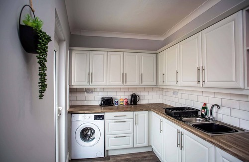 Seaburn Apartment | Walk to Seaburn Beach - Parking - Coastal Stay