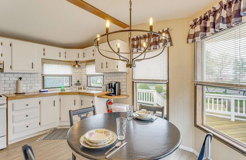 Silver Lake House | Walk to Silver Lake State Park! Family Getaway