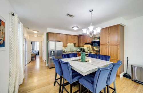 Mount Auburn House | Walk to UC & Hospitals! Cincy Home w/Patio