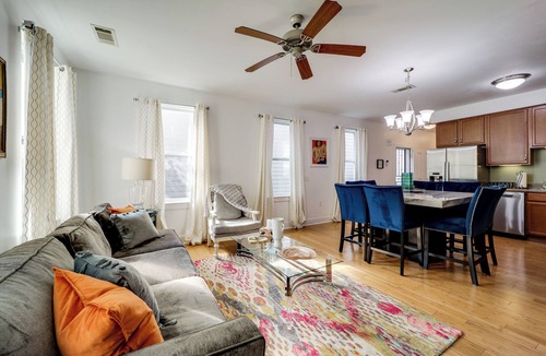 Mount Auburn House | Walk to UC & Hospitals! Cincy Home w/Patio