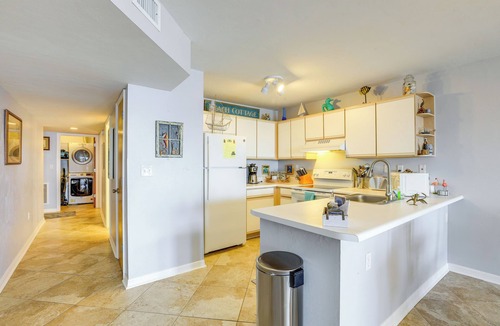 Cedar Key Apartment | Walkable Beachfront Retreat on Cedar Key!