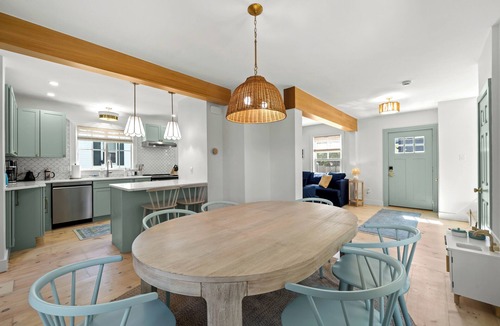 Marblehead House | Walkable Harbor Home: 3 miles to Salem, Dog Friendly, Fenced Yard, Parking