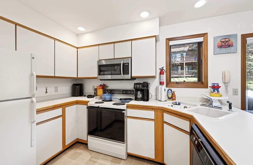 Ellicottville House | Walkable Stone Ridge Townhouse, Village & HoliMont