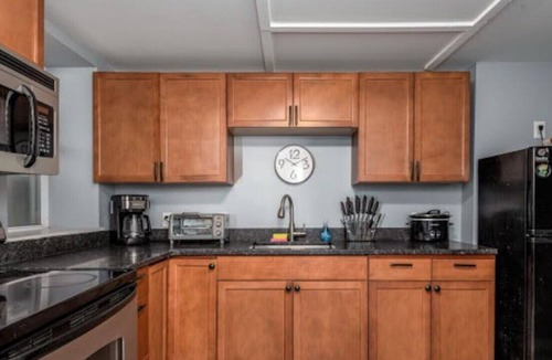 Portland Apartment | Walking Distance to Old Port | Sleeps 4
