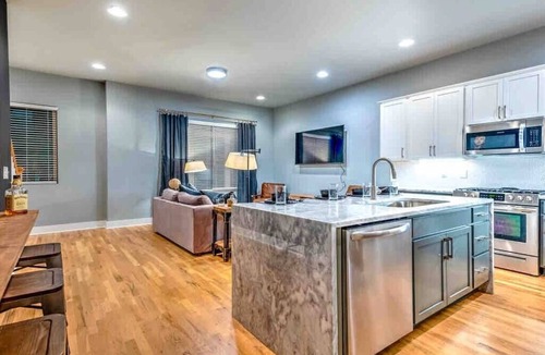 Haynes Area House | Wallen World-Lux Home w/14 Beds! Game Room/Rooftop