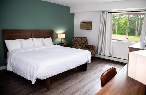 Baudette Hotel | Walleye Inn