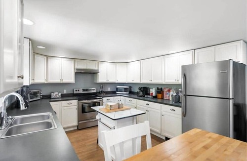 Petoskey House | Walloon Waypoint - Walloon Lake