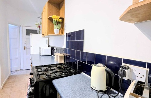 Wallsend Apartment | Wallsend Favourite, Free Parking