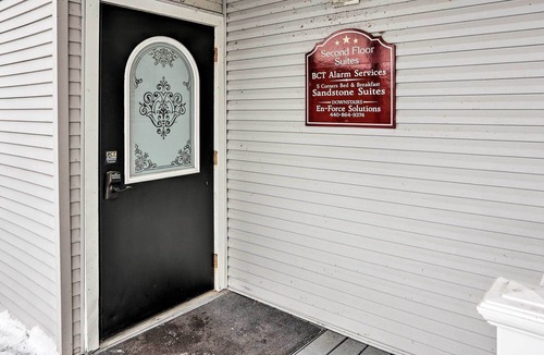 Amherst Apartment | Warm & Welcoming Suite: Amherst Historic District