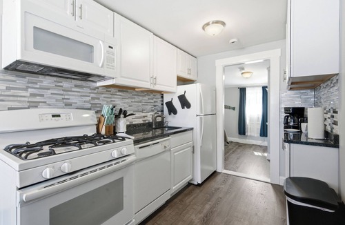 Salisbury Beach Apartment | Watch the Sunrise with coffee