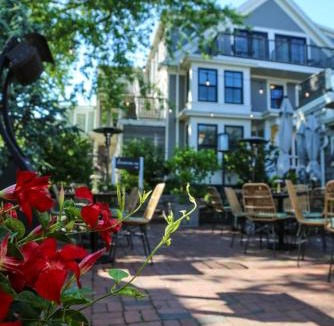 Commercial Street Hotel | Waterford Inn Provincetown