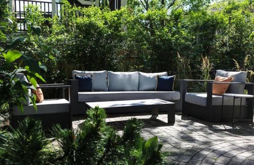 Commercial Street Hotel | Waterford Inn Provincetown